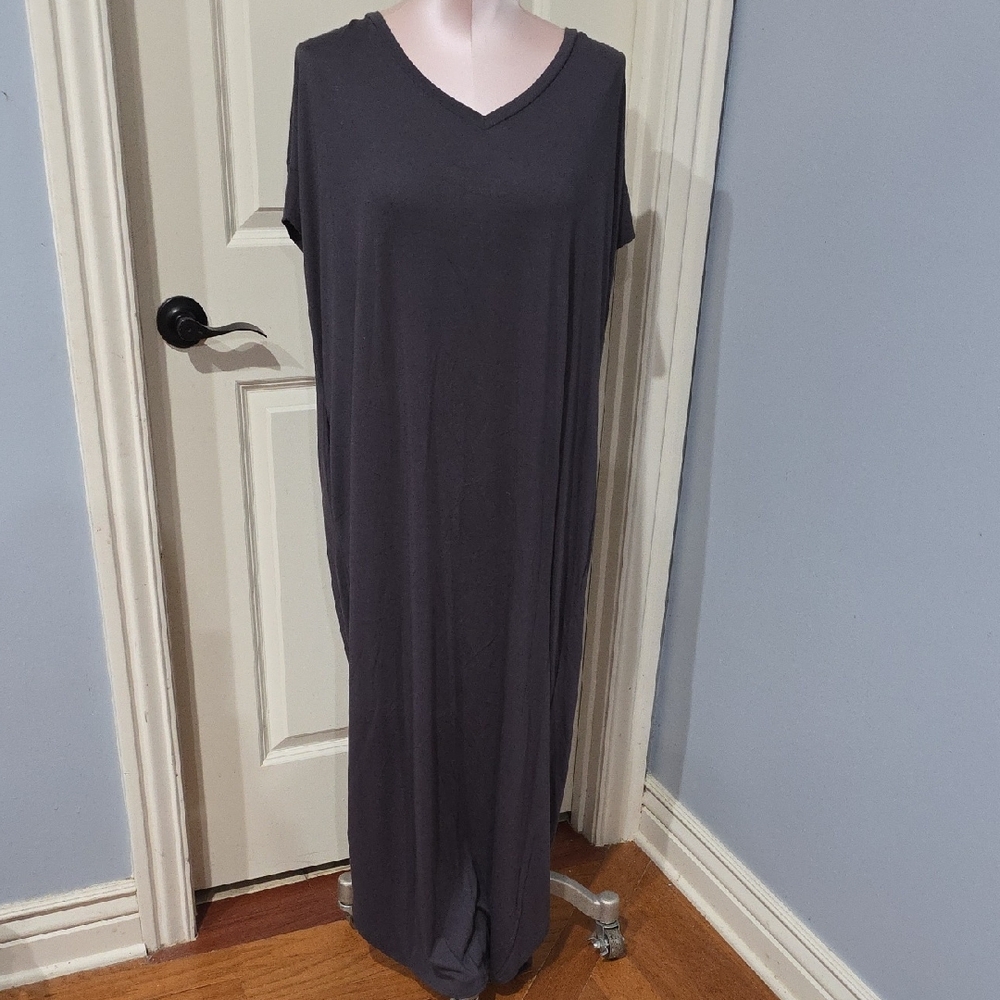 Zenana Outfitters Charcoal V-Neck Dress